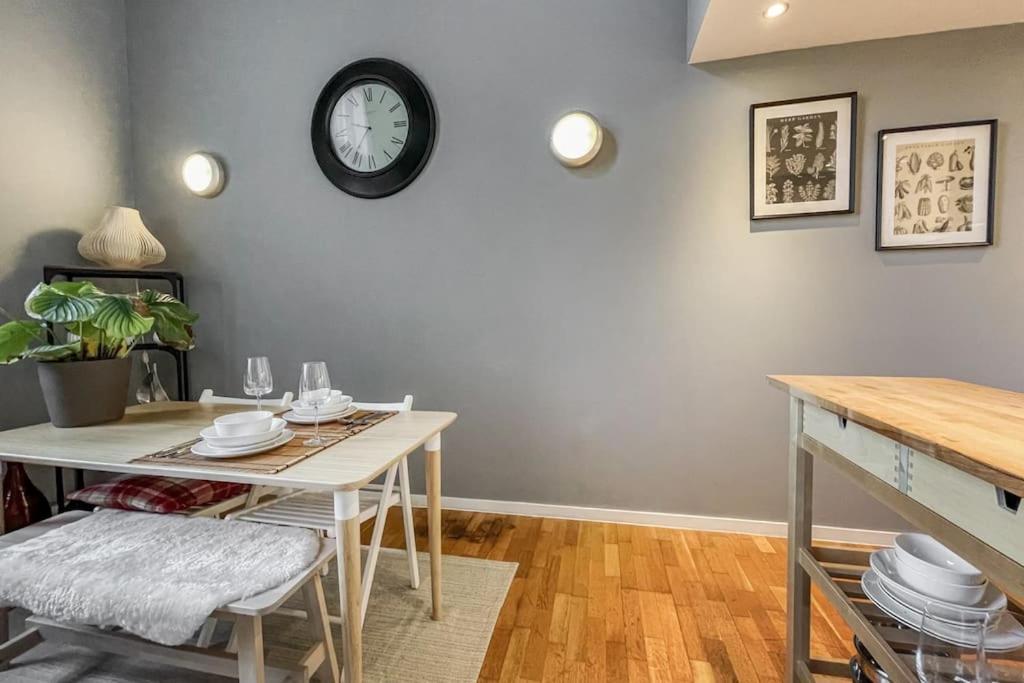 Lofty Apartment In Plymouth Esterno foto