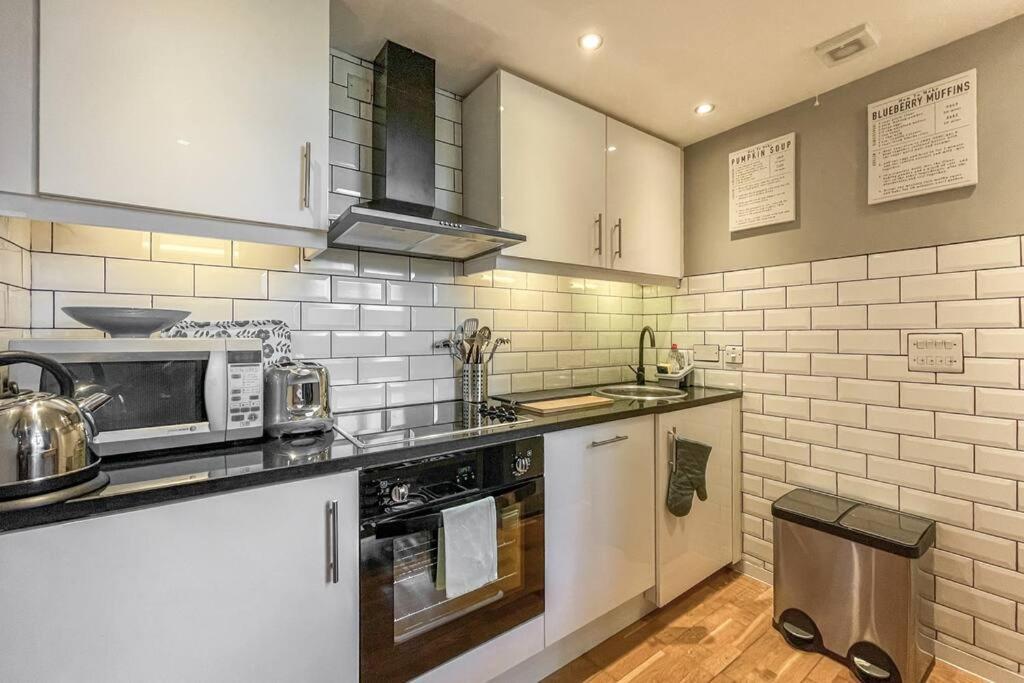 Lofty Apartment In Plymouth Esterno foto
