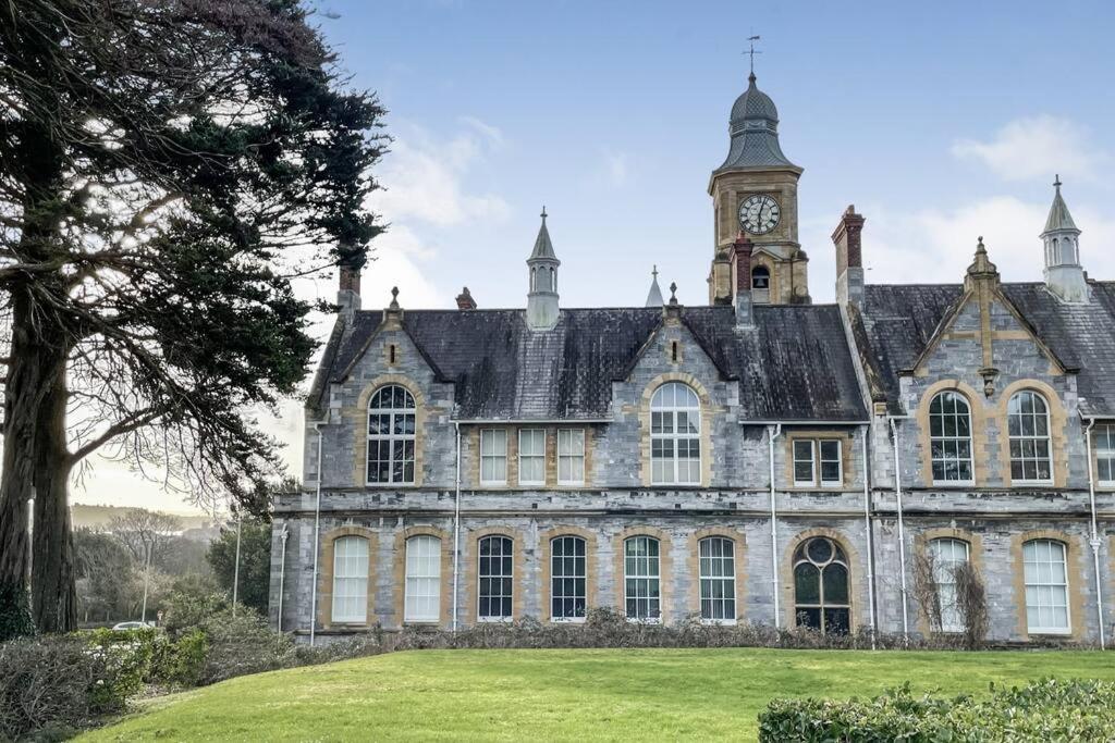Lofty Apartment In Plymouth Esterno foto