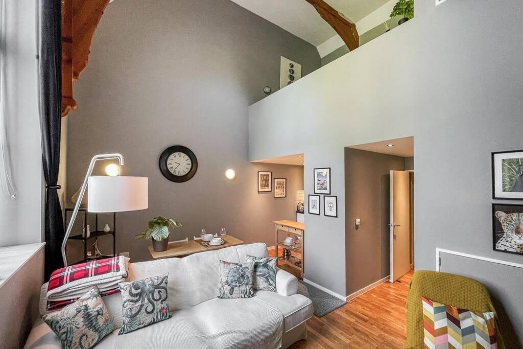 Lofty Apartment In Plymouth Esterno foto